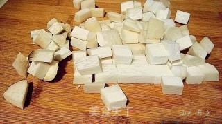 宫爆菇丁的做法步骤：2