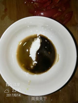 西红柿烧茄子的做法步骤：1