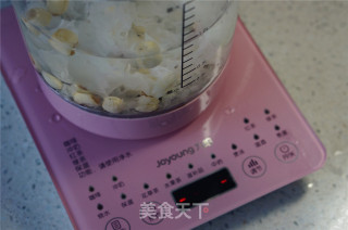 鸡蛋银耳莲子糖水的做法步骤：3