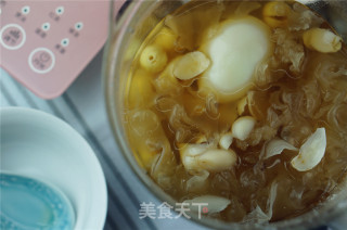 鸡蛋银耳莲子糖水的做法步骤：8