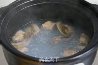 黄酒炖鱼肚的做法步骤：4