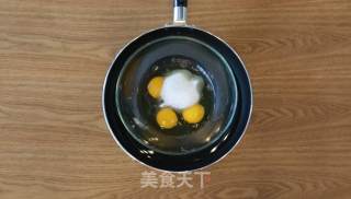 西屋特约之豆沙裱花海绵杯子蛋糕的做法步骤：2