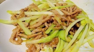 韭黄肉丝的做法步骤：8