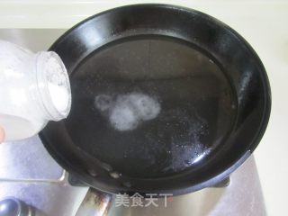 山药西芹炒南瓜的做法步骤：2