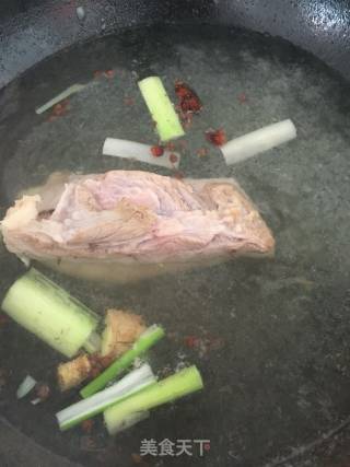 回锅肉的做法步骤：2