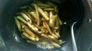 油炸土豆的做法步骤：4