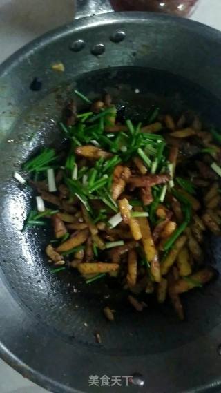 油炸土豆的做法步骤：6