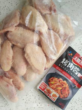 懒人烤鸡翅的做法步骤：1