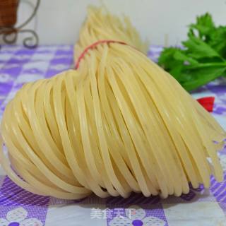 炸黄豆的做法步骤：2
