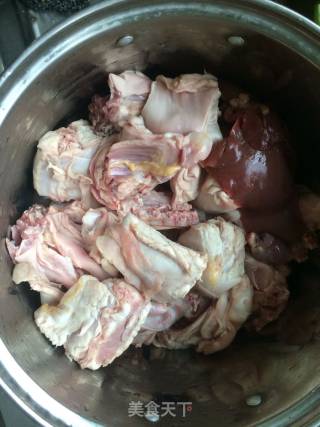 焖兔肉的做法步骤：1