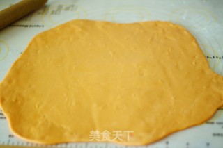 胡萝卜花卷的做法步骤：2
