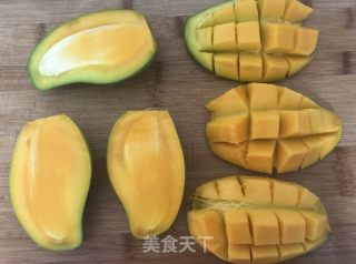 新手一次成功的6寸芒果慕斯蛋糕的做法步骤：4