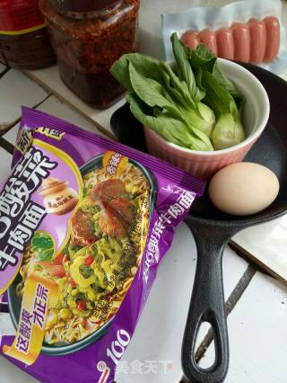 干拌方便面的做法步骤：1