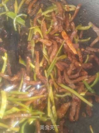 干煸牛肉丝的做法步骤：5