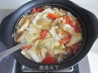 猪肚菇番茄蛋花汤的做法步骤：9
