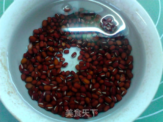 榴莲壳红豆汤的做法步骤：2