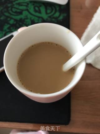 港式奶茶的做法步骤：9