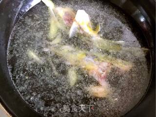 昂刺鱼汤的做法步骤：7