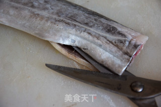 红烧带鱼的做法步骤：3