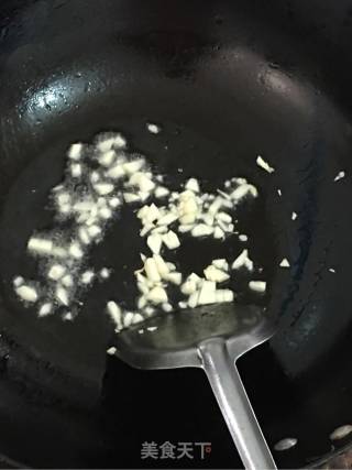 西兰花炒木耳的做法步骤：8