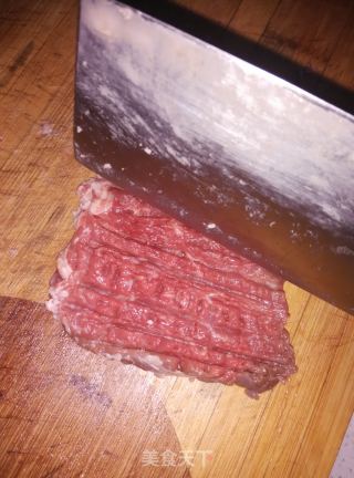 黑椒牛排的做法步骤：2