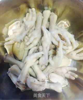 卤鸡爪的做法步骤：3