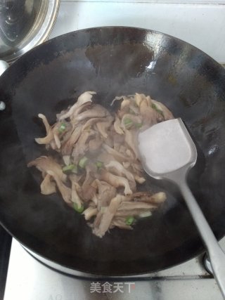蘑菇汤的做法步骤：4