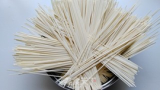 辣味鸡丁拌冷面的做法步骤：3