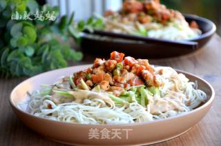 辣味鸡丁拌冷面的做法步骤：11