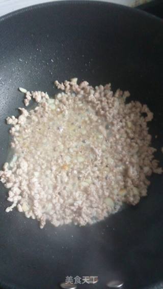美味炸酱面的做法步骤：3
