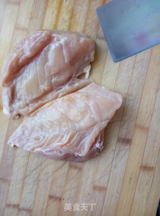 糖醋鸡肉的做法步骤：1
