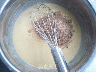八寸肉松戚风蛋糕的做法步骤：3
