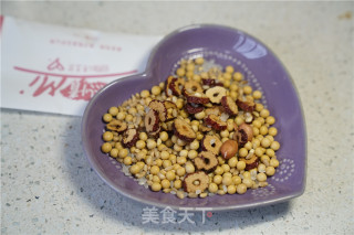 红枣花生浆的做法步骤：2