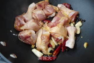 苦瓜烧鸡腿的做法步骤：5