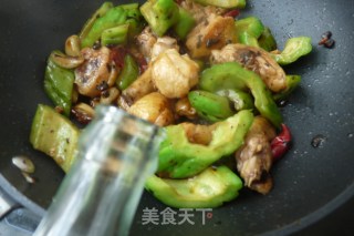苦瓜烧鸡腿的做法步骤：10