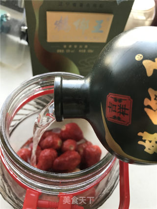 草莓酒的做法步骤：4