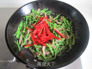 苋菜梗炒鸭脯肉丝的做法步骤：8