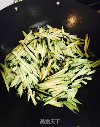 家常炒茄丝的做法步骤：7