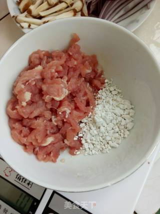 三丝炒肉的做法步骤：4