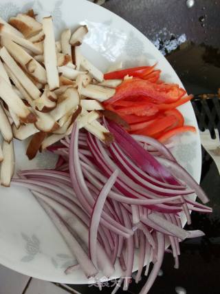 三丝炒肉的做法步骤：9