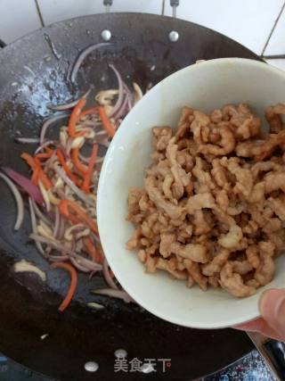 三丝炒肉的做法步骤：12
