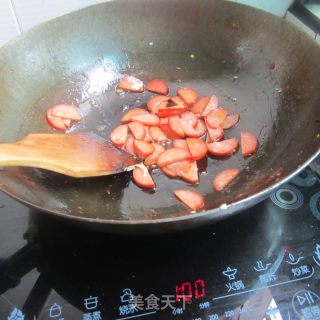 白菜青椒炒火腿的做法步骤：2