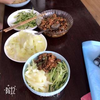 鸡蛋炸酱面的做法步骤：11