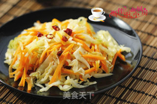 胡萝卜炒圆白菜丝的做法步骤：7