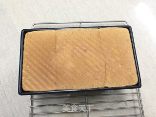 一次发酵肉松吐司的做法步骤：22