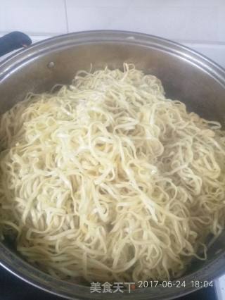 豆角炒面的做法步骤：1