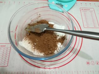 巧克力慕斯小蛋糕的做法步骤：2
