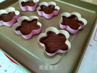 巧克力慕斯小蛋糕的做法步骤：6