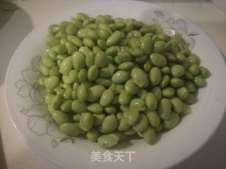 辣炒毛豆的做法步骤：1