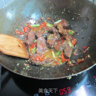 酱香腊鱼的做法步骤：11